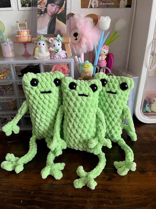 Green Leggy Frog